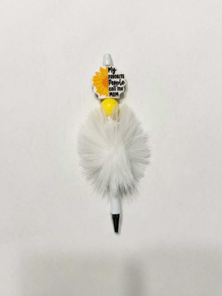 Favorite People Mom handmade beaded pen