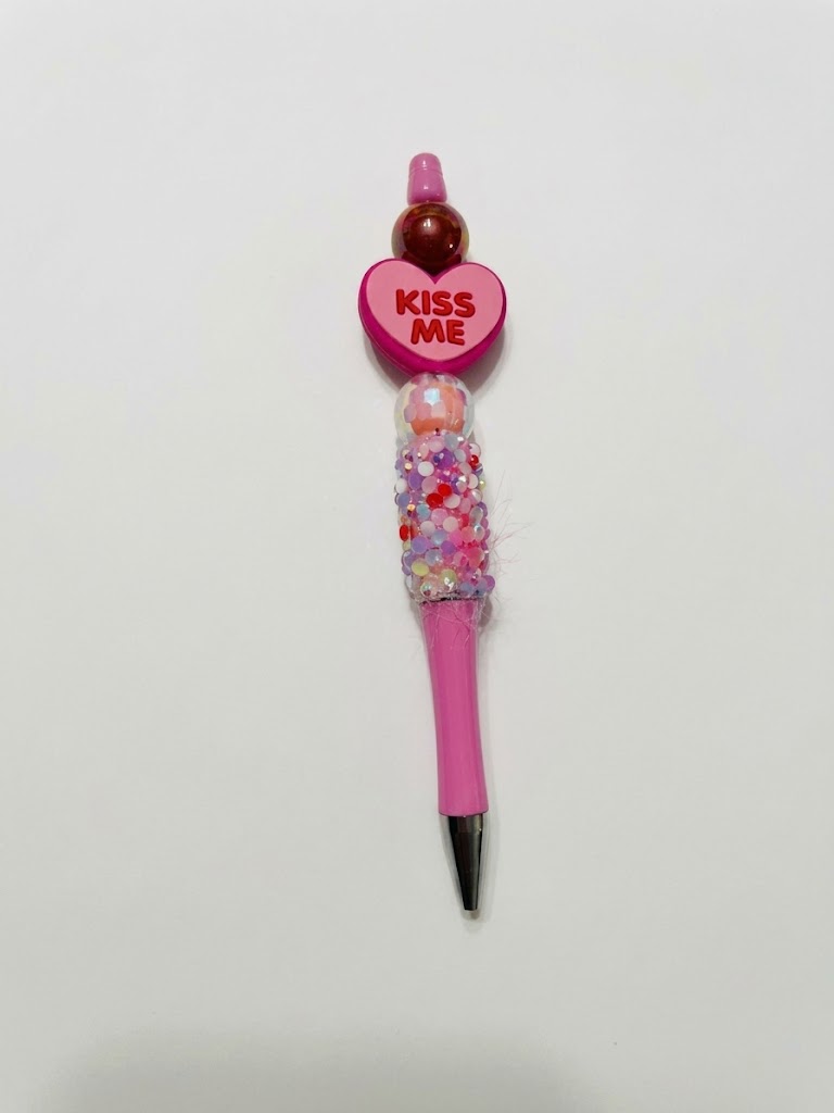 Kiss Me handmade beaded pen